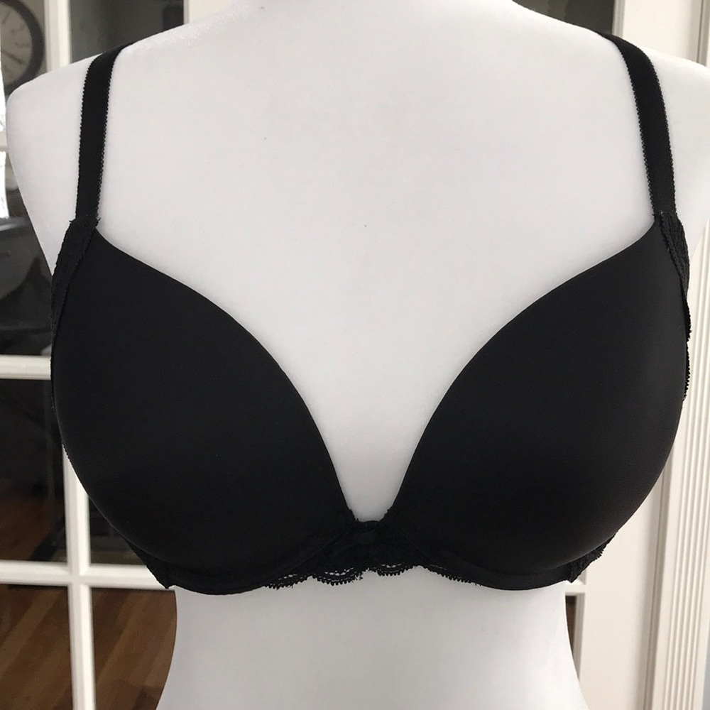 Victoria Secret bra.